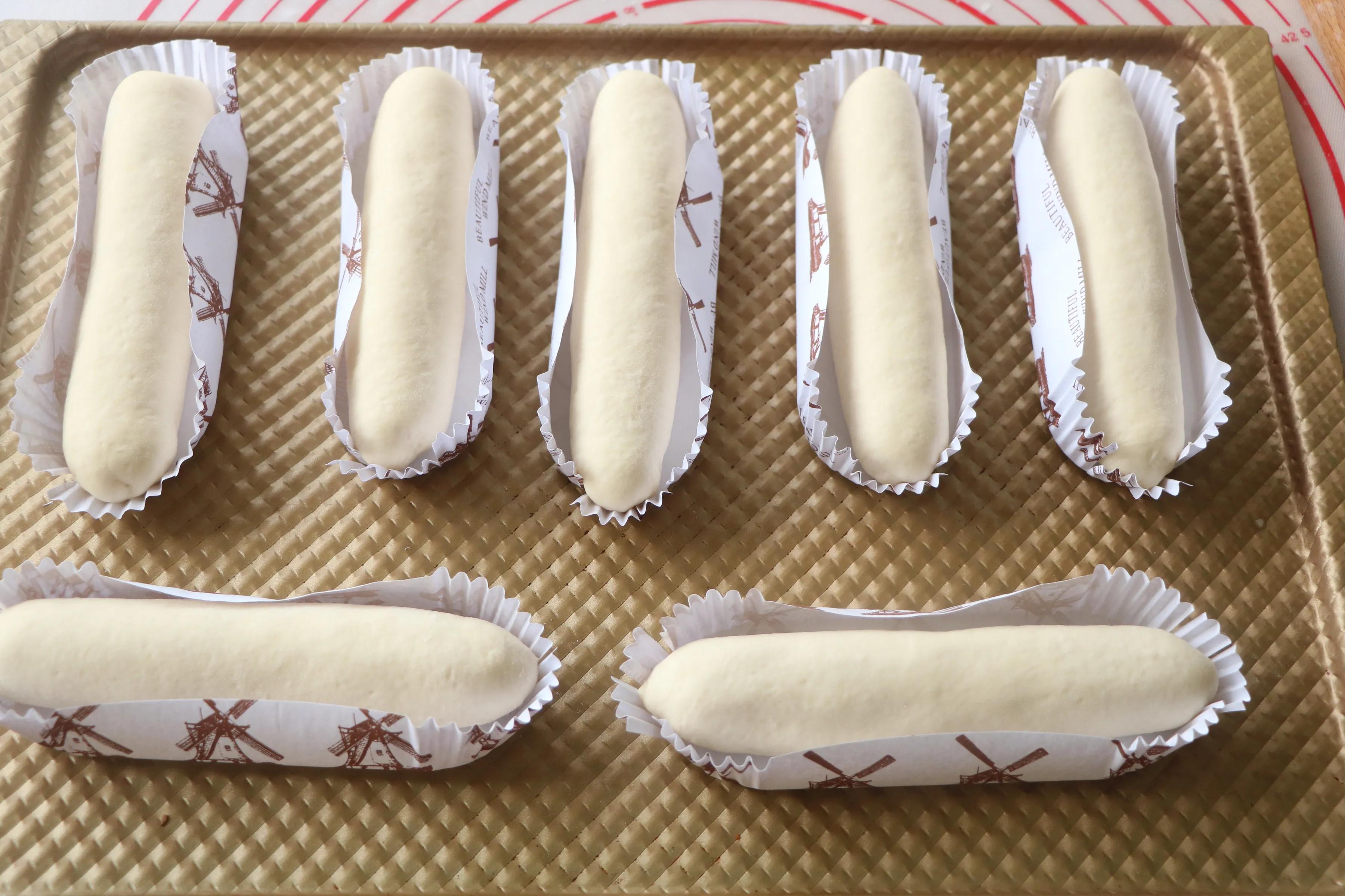 最近迷上了這個早餐麵包，不用揉出膜，簡單易做，關鍵超好吃