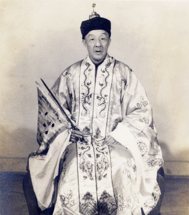 老蒋败守台湾时带走的“大师们”，后来都怎么样了？