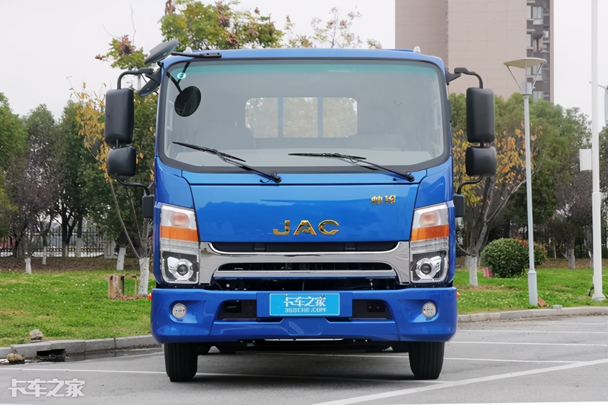 不仅底盘配置给力满足国六b排放江淮帅铃q6全车惊喜