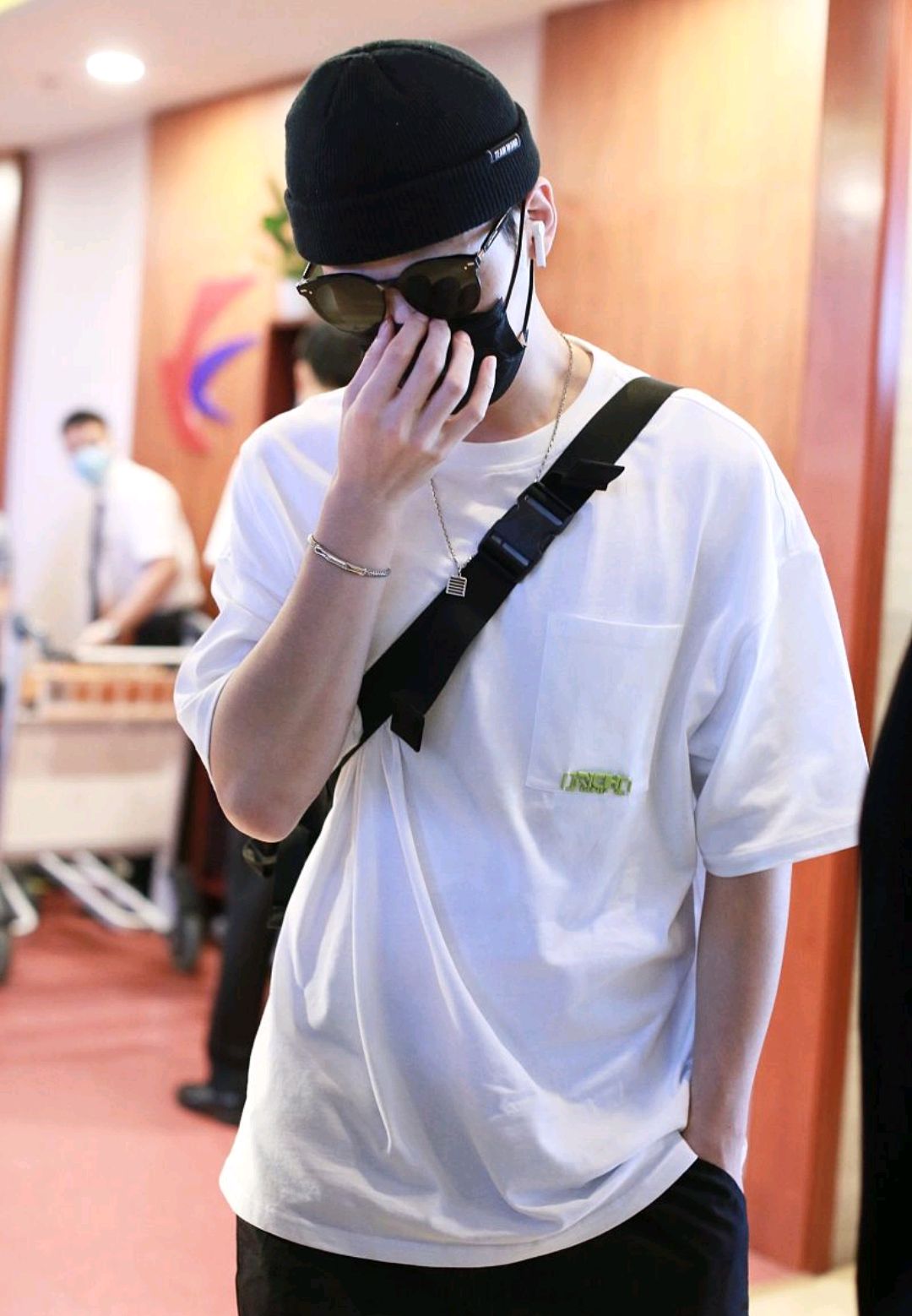 Of Xia Zhiguang, Ren Hao " sea king " behavior punishment came, netizen: A winter vacation, a summer vacation