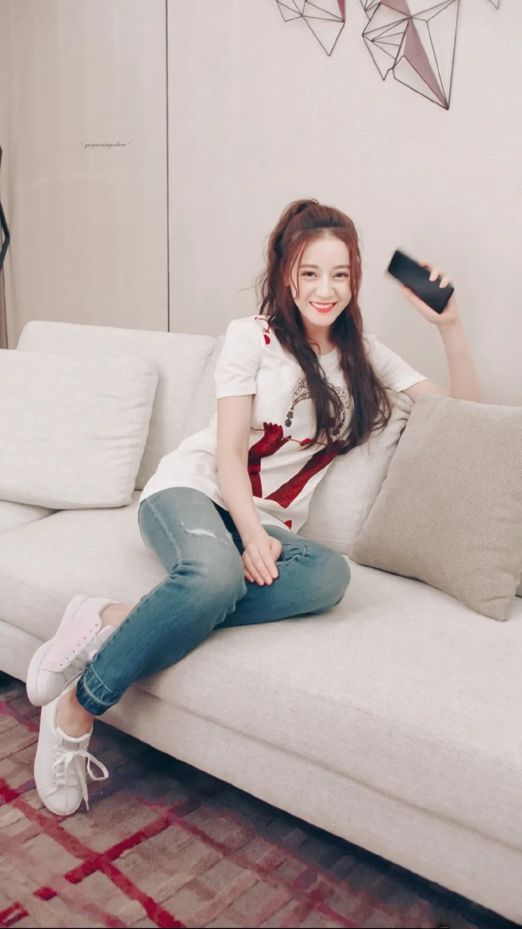 张艺兴热巴关系？高云翔卖二手货卖惨？ab被点名