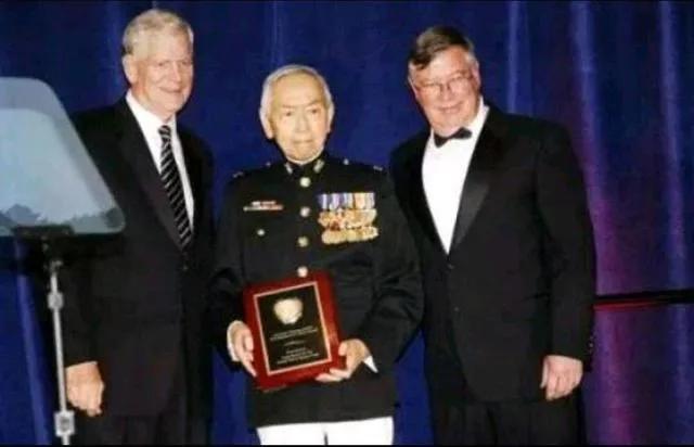 立此存照：骗杀志愿军烈士的美籍华人李超英
