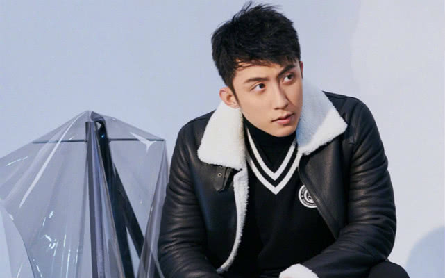 黄景瑜热搜被紧急撤下，对王雨馨控诉只字不提