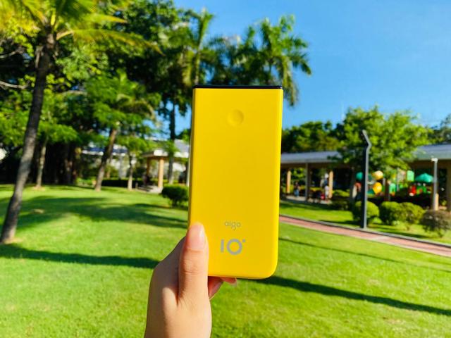 aigo A10S移动电源上手测评：买iPhone手机，最好备上它