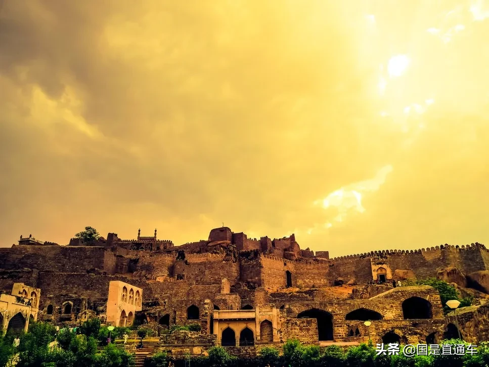 确诊病例突破10万大关，印度为何选择铤而走险？