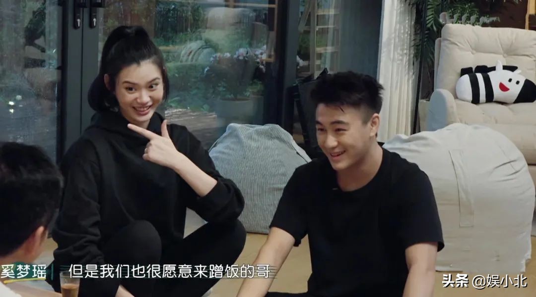 五天吃五顿火锅，没佣人的生活难自理？何猷君