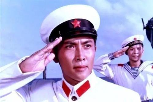 前妻孙涛自杀后，唐国强转身娶了壮丽，为何女
