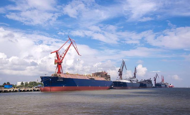 中国造船业逆势挤下韩国，获得16艘200亿大单，四代LNG船有多强