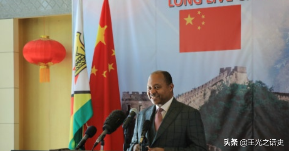 作为非洲的另一个南非，津巴布韦真的是被黑人