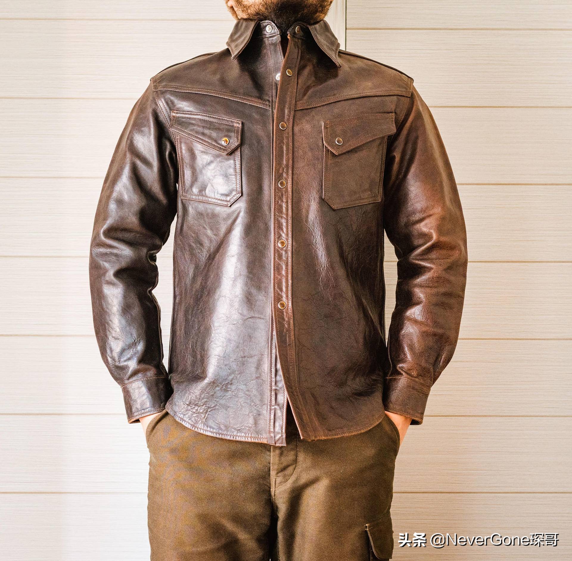 一件咔的一批的衬衣——加州小熊拼色皮衬衣