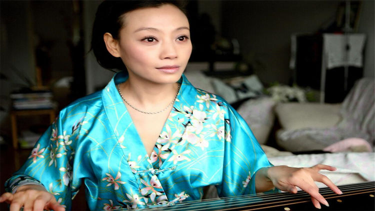 她本想试镜丫鬟角色，却在《甄嬛传》中饰演娘娘走红，长相太重要