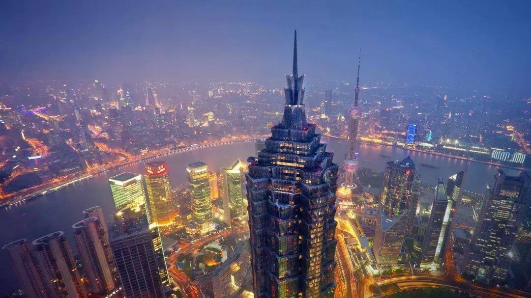 中国金茂销售表现亮眼，资金杠杆率进一步下降