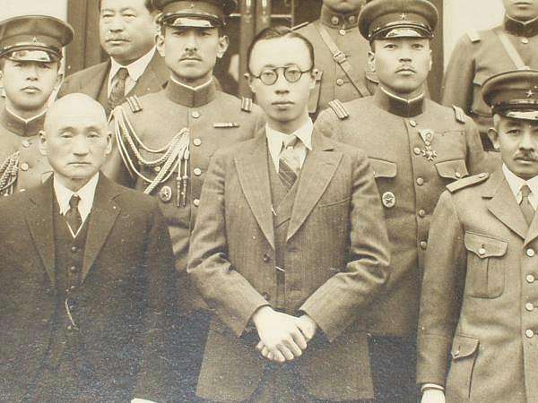 清朝灭亡后，一位皇室奉命守护3件宝物，连溥仪