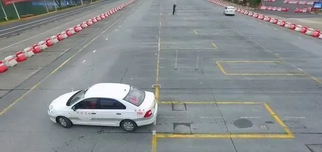 �������ֻ���С�ף�ֻҪ�������� �������ݿ��ƶ�������һ�ι�