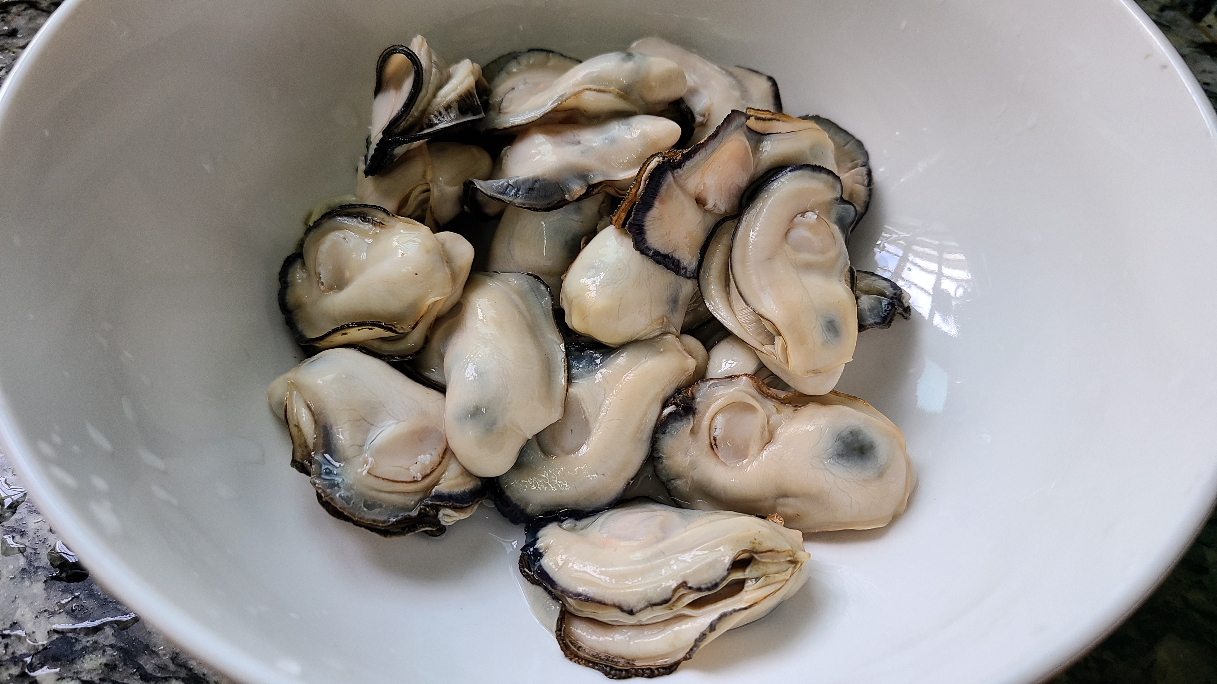 廣式炒生蠔原來這麼好吃，家常做法味道鮮美，看著就饞了