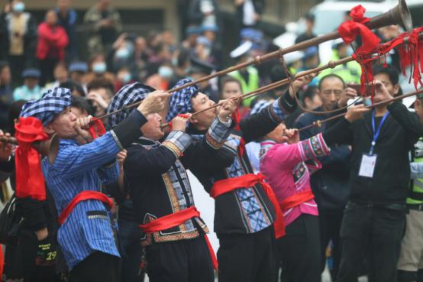 贵州望谟：布依族同胞盛装欢度传统节日“三月三”