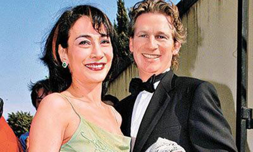 “赌王”何鸿燊 仅靠药物“续命”？子女夺权矛