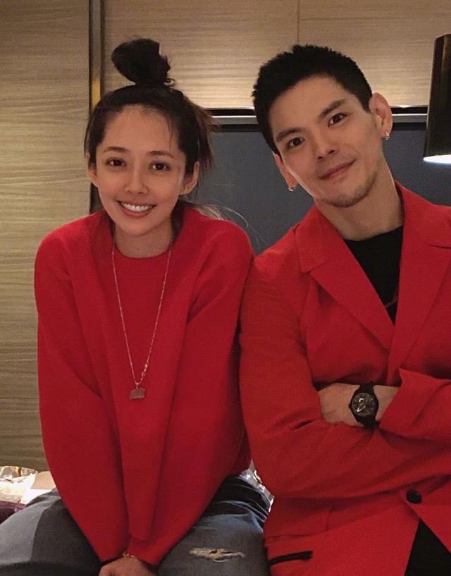 郭碧婷正式成为豪门富太！婚礼9个月后终于登记