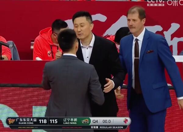 4 messages! Upper part of a leg of pork by mad pass, explode male basket leg, fulan overcomes Lin Wei heal, du Feng poplar cries too picture