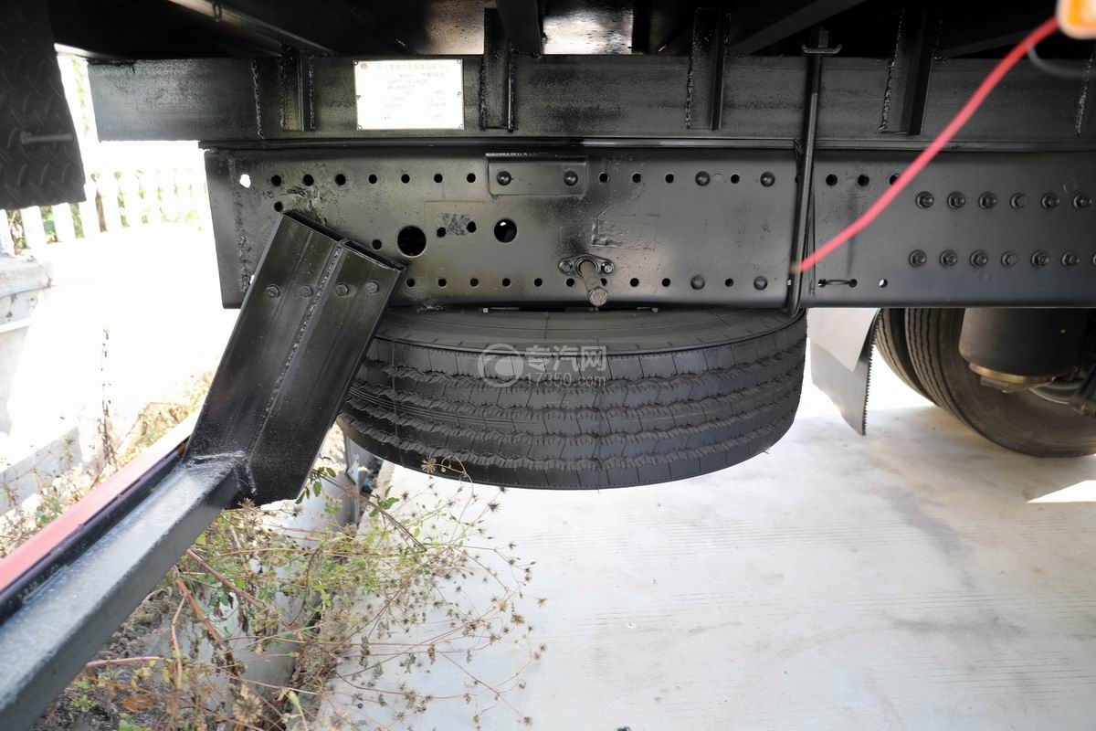 国六危险品运输车——东风天锦气瓶运输车