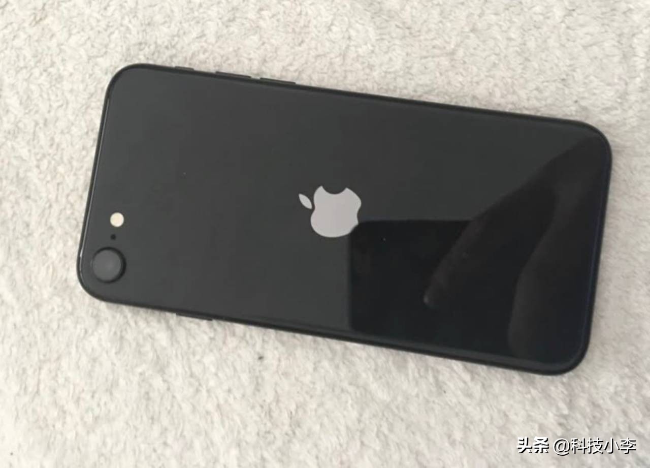 新版本iPhoneSE应用三天后的感受，大有名堂，说一说优点和缺点！