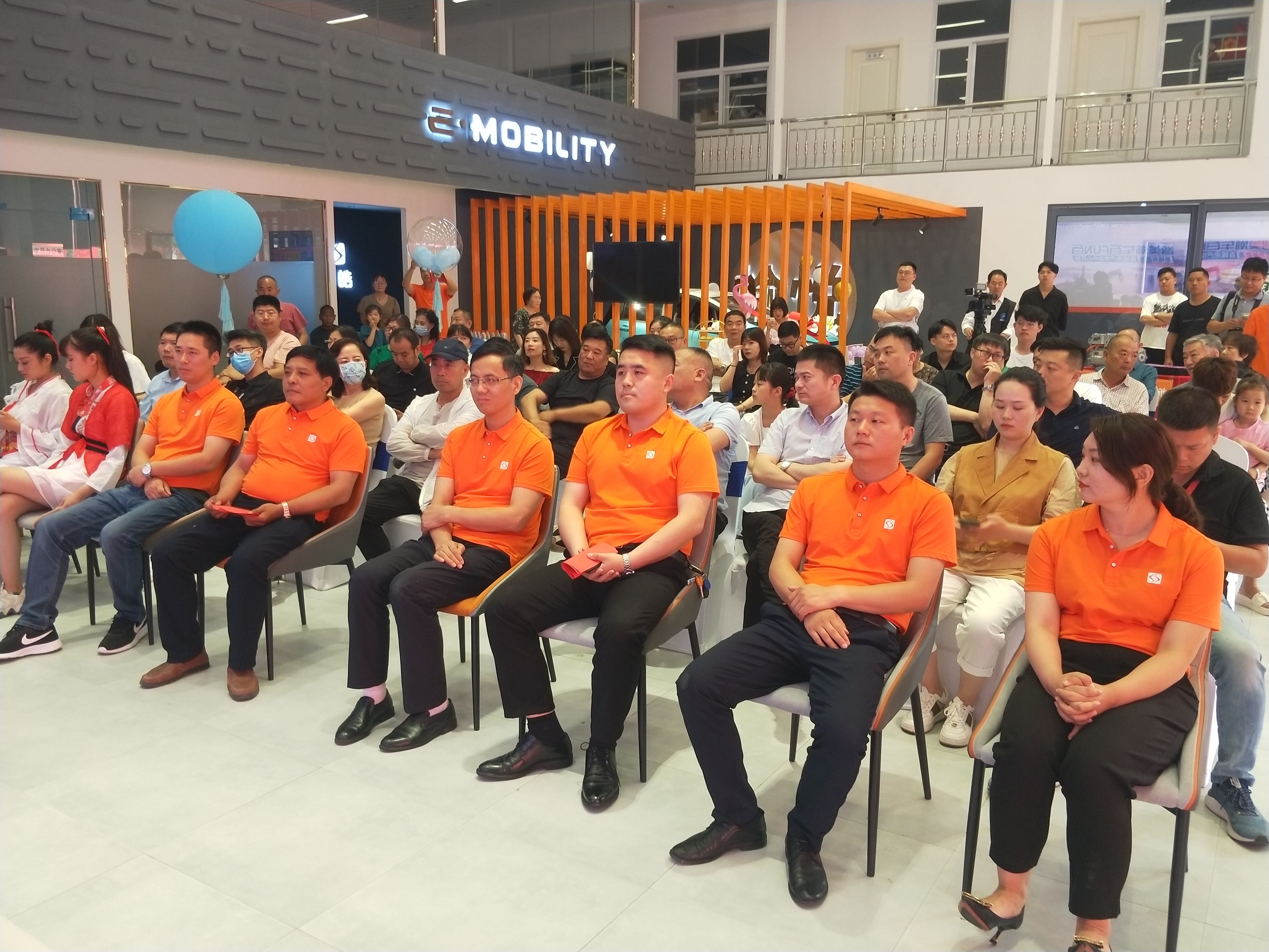 中凯大众思皓新能源汽车许昌用户体验中心开业典礼盛大开启