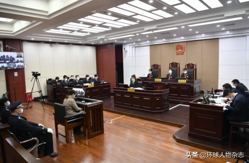 身负7条人命，“女魔头”劳荣枝当庭翻供卖惨，律师：有几个因素或使其逃过一死