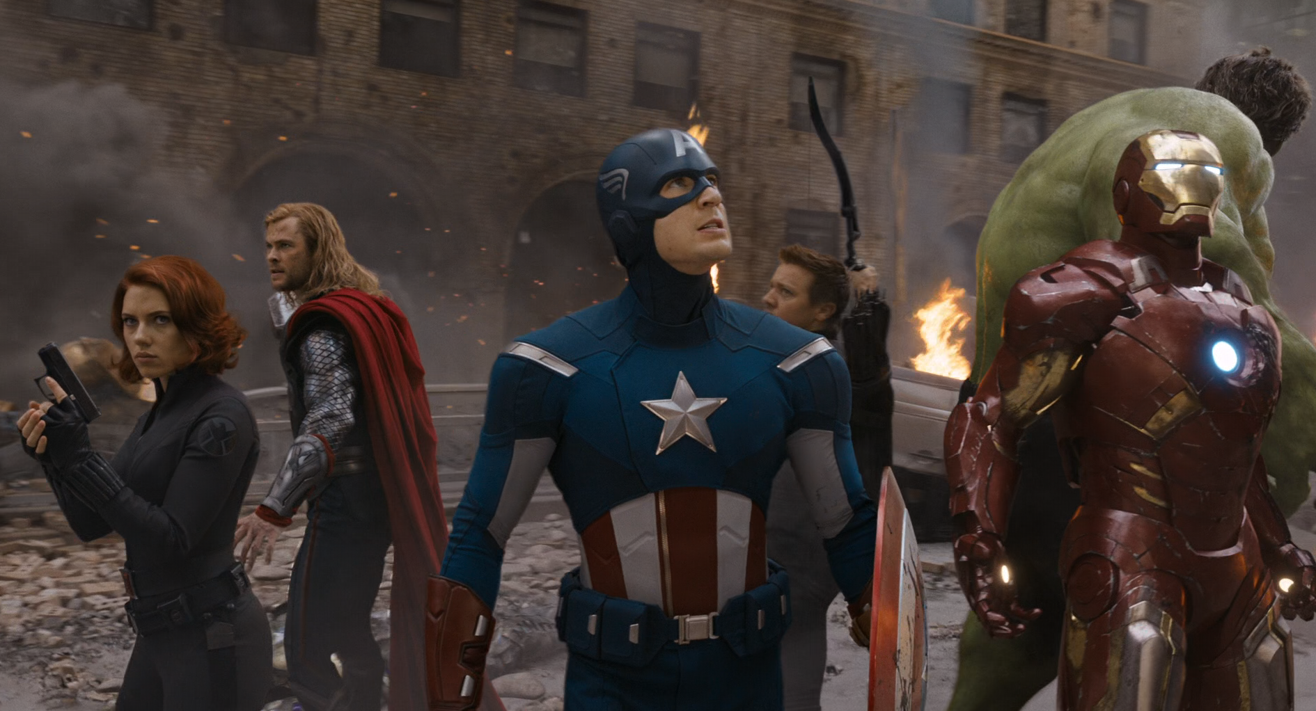 《复仇者联盟5》迈向世界大战，绿巨人将变坏黑