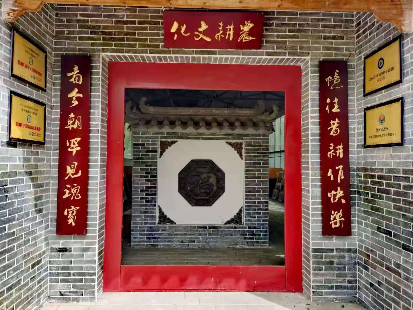 �ԷǷ��¾�ƽ������δ��Ϊ����ʦ������3000Ķ��ѧ���Ͷ���������