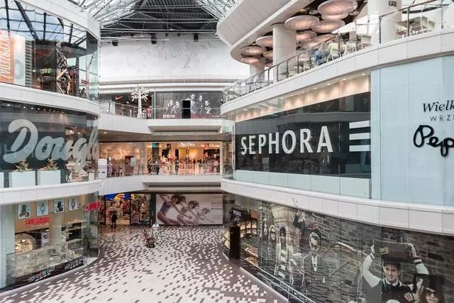 实体店破产之后，中小电商也迎来倒闭潮，最后