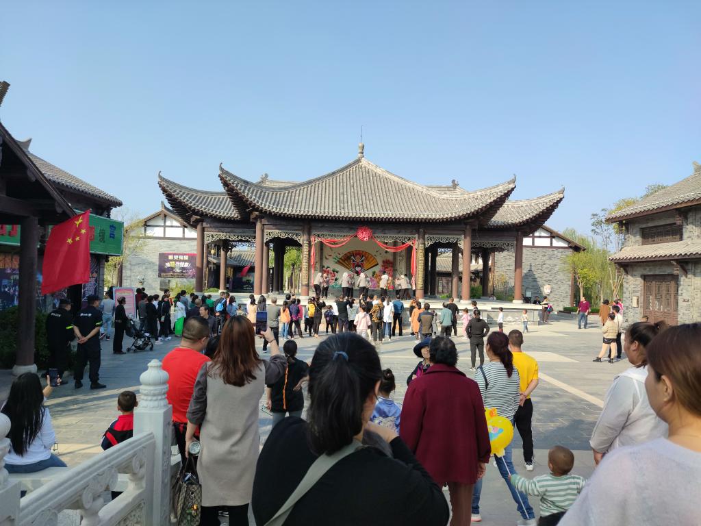 國(guó)慶長(zhǎng)假洽川景區(qū)安全有序 服務(wù)暖人心