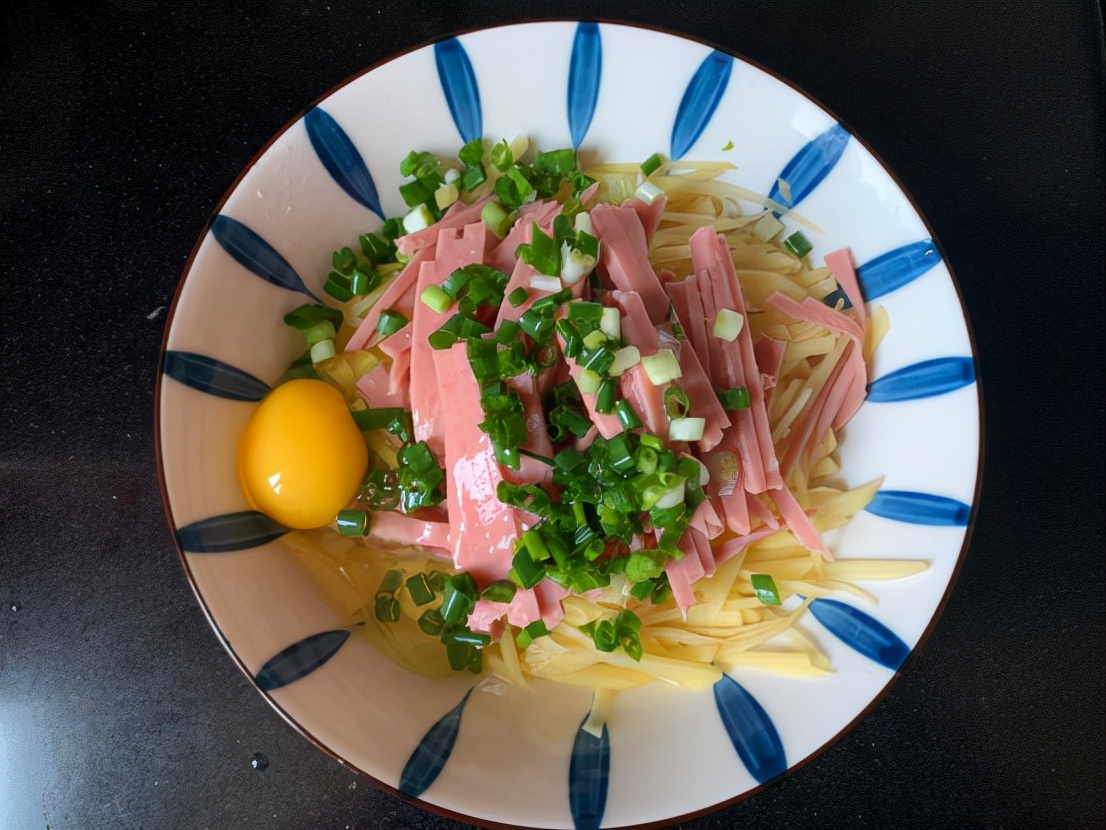 软糯好吃的早餐土豆饼，简单又惊艳，简直不要太好吃