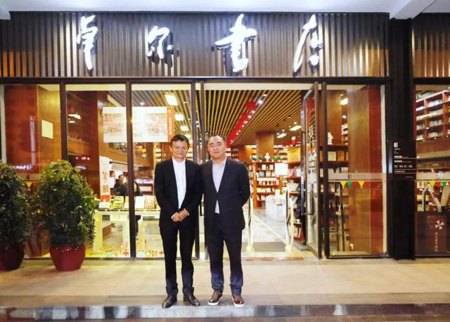 阎志写的小说要拍电视剧了，雷军、陈东升、孙