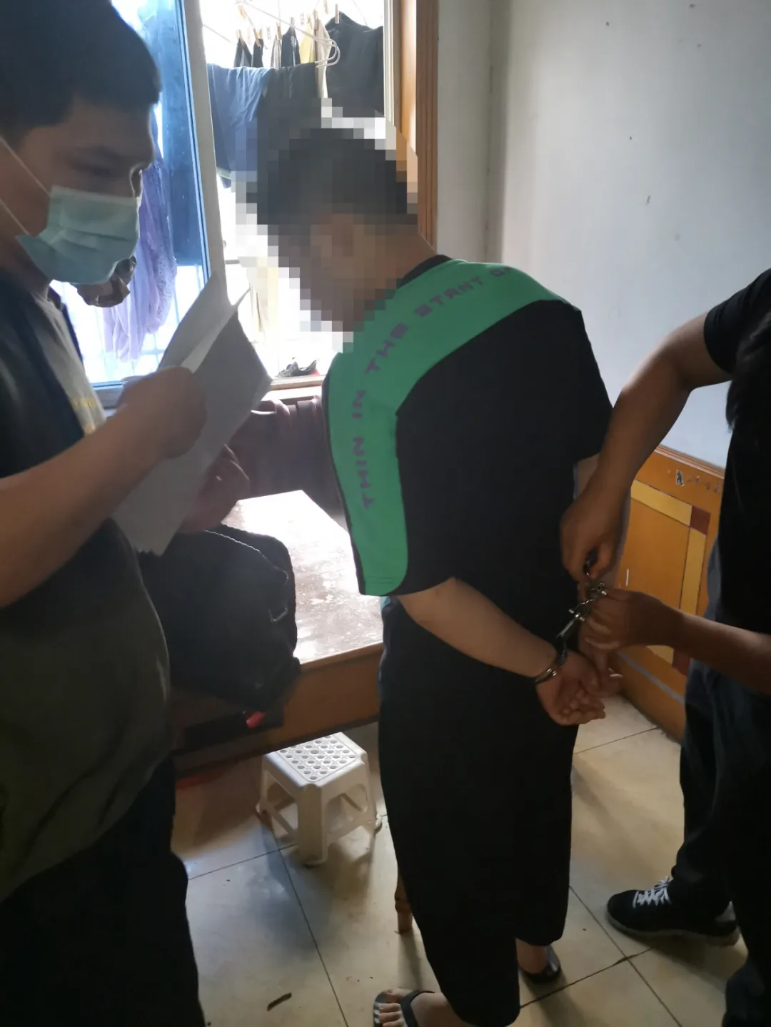 毛骨悚然，有女孩为赚毒资组织卖淫，杭州警方