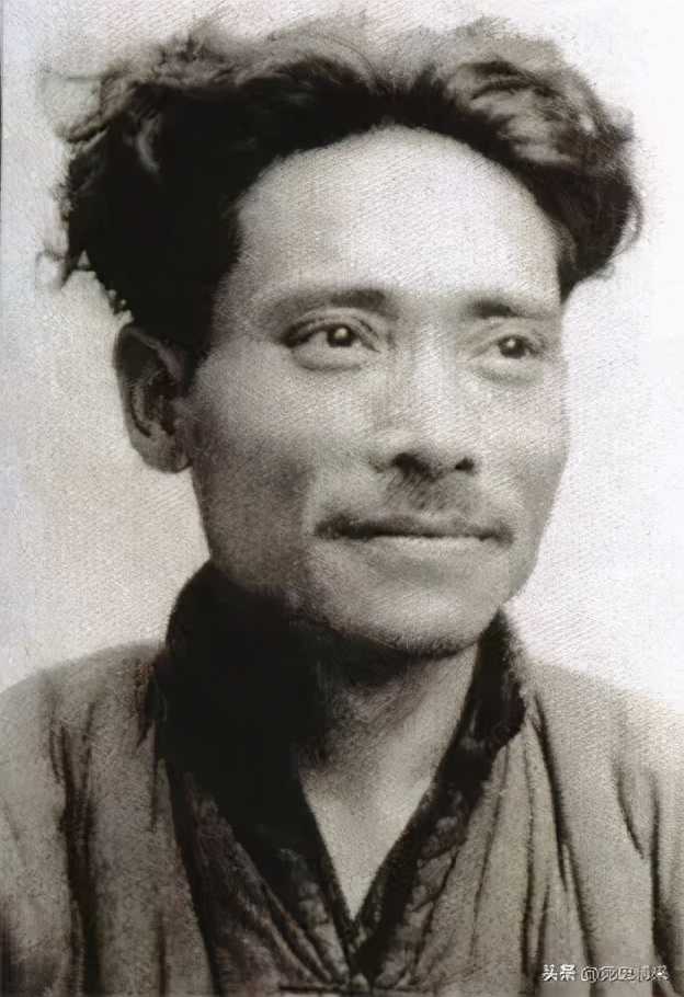 洪水：唯一双国籍的开国少将，林彪刘志丹的黄埔四期同学，跨国婚姻惊动了胡志明