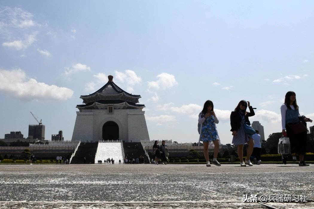 两岸协商“分治不分裂”？张亚中呼吁大陆：希望可以不要对台湾动武