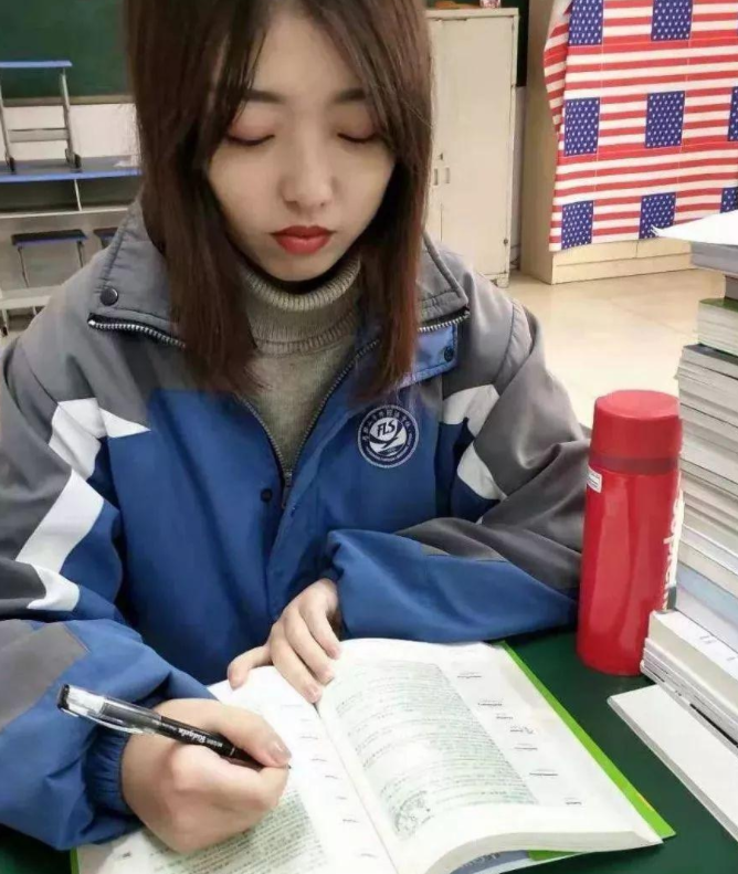 毕业于清华北大的明星，撒贝宁张鲁一不出所料