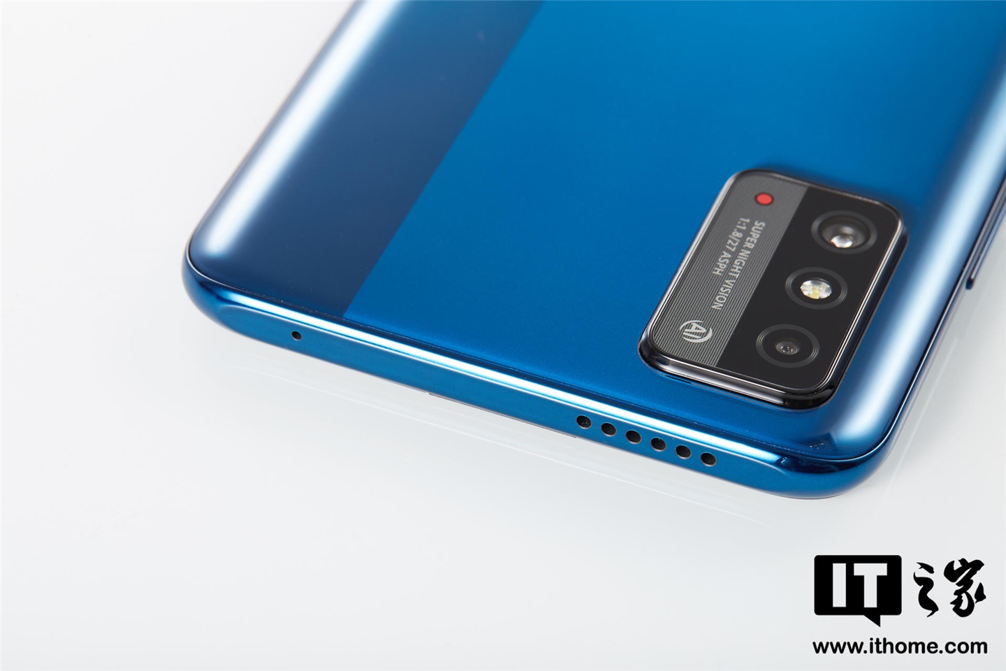 「IT之家评测室」荣耀 X10 Max 手机上手体验：5G 时代的大屏先锋