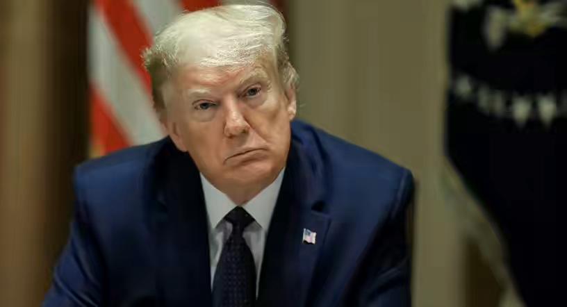 美国政治黑幕曝光，国务院监察长遭特朗普解雇