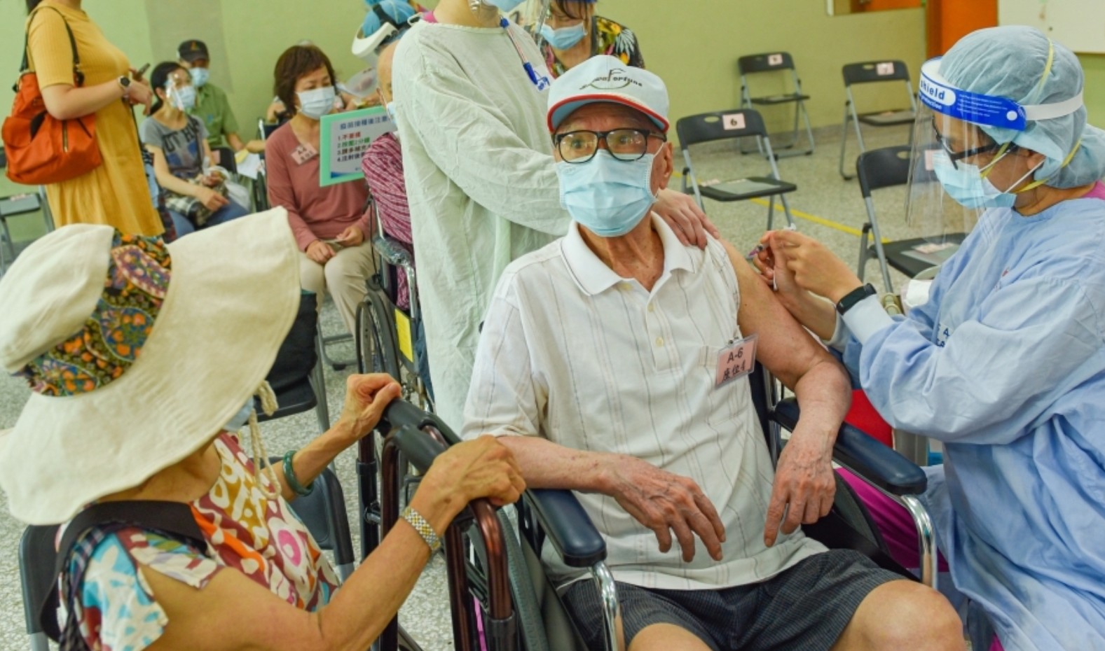 台灣已有104人接種AZ疫苗後猝死今日新增18例個案