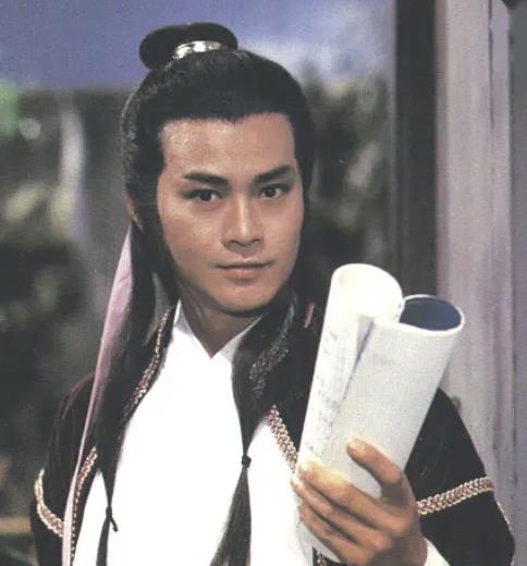 九版楚留香，郑少秋经典、最新版太辣眼，成功挽救朱孝天