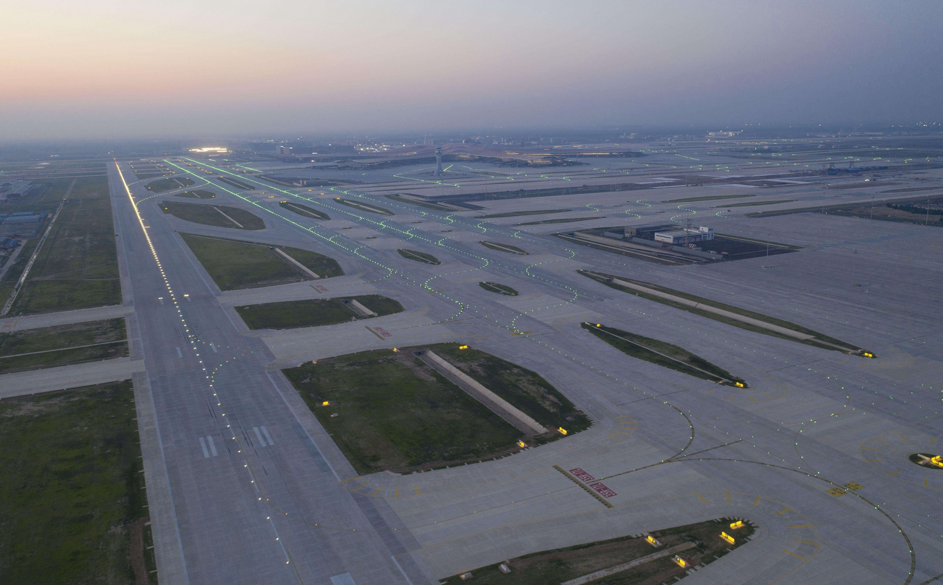 总占地24.5万方！中国开建首个大飞机交付中心，