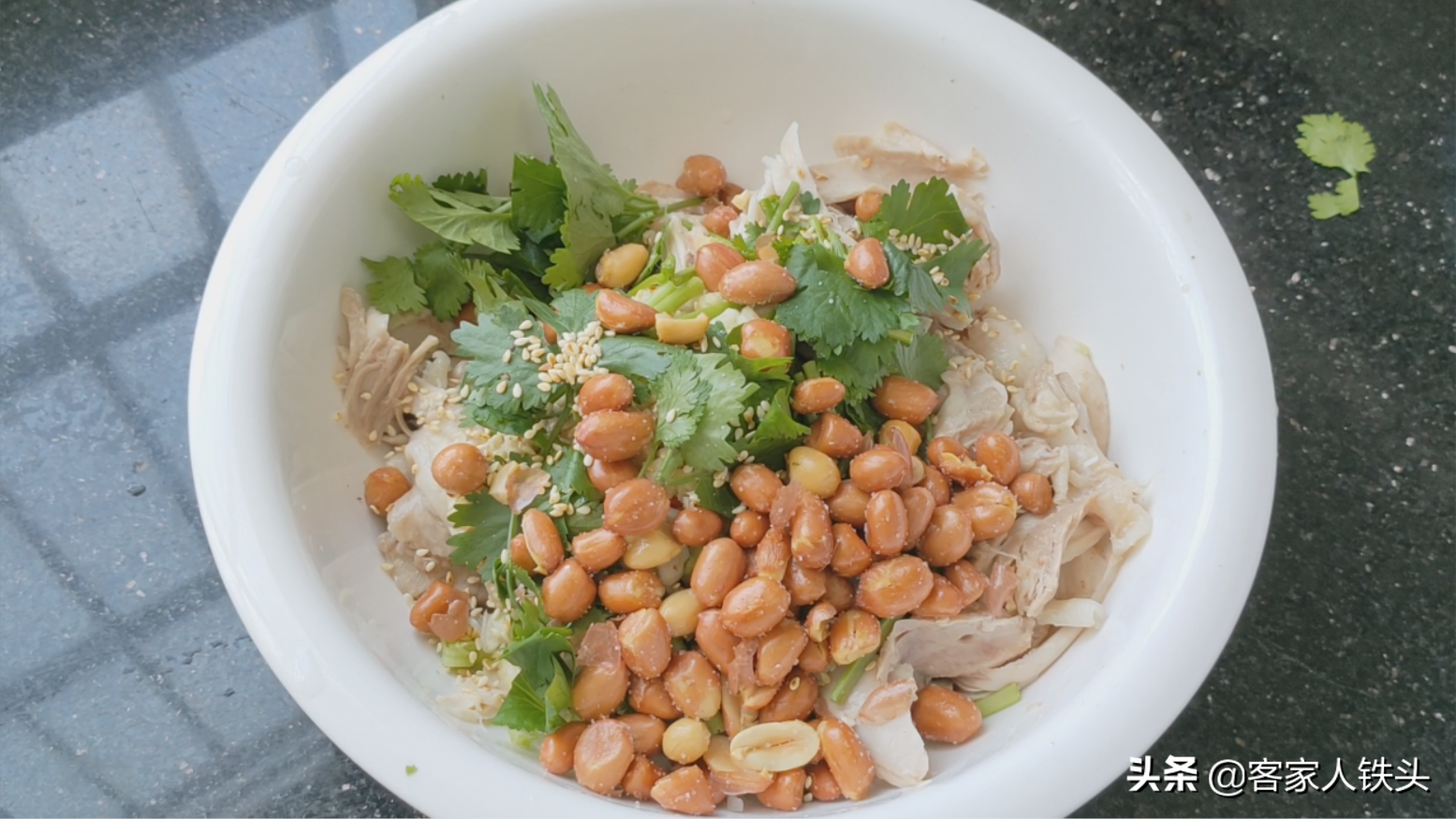 雞腿從小吃到大，這吃法老婆隔三差五點名吃，香辣下飯好吃又簡單