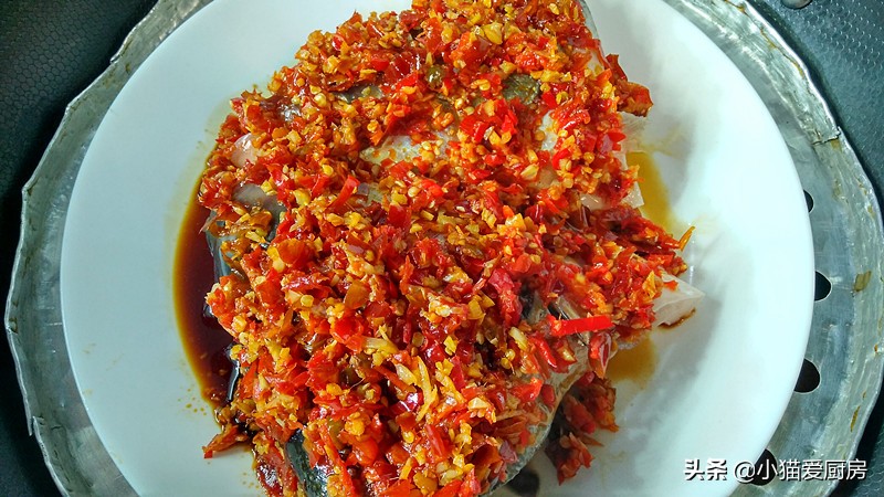 图片[7]-我喜欢的“剁椒鱼头” 用泡辣椒做的 味道很好 春节少不了-起舞食谱网