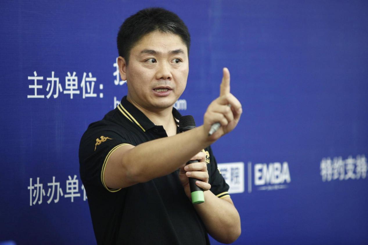 刘强东重回巅峰时刻，全年营收7458亿，江湖再传东哥名号