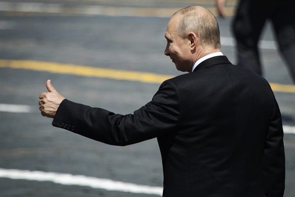 俄議員熱情邀請特朗普赴俄避難，在莫斯科建城堡，但是有一個條件