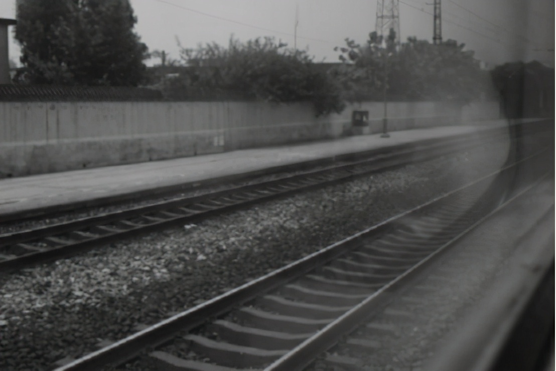 两位哥哥坐拥千亿资产，弟弟在老家打工，给百亿资产却分文没动