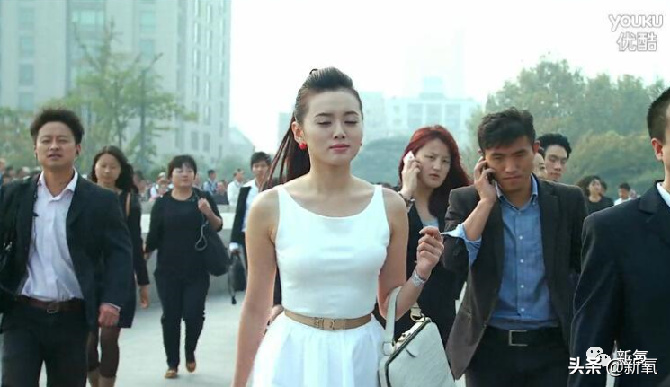 拥有“中国顶级造型师”称号的黄薇，为很多影