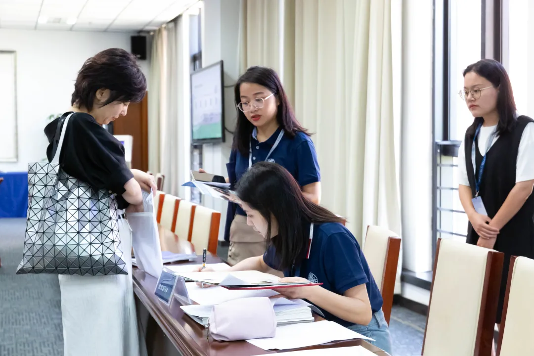下一站,WKU——温肯2021级研究生来报到了