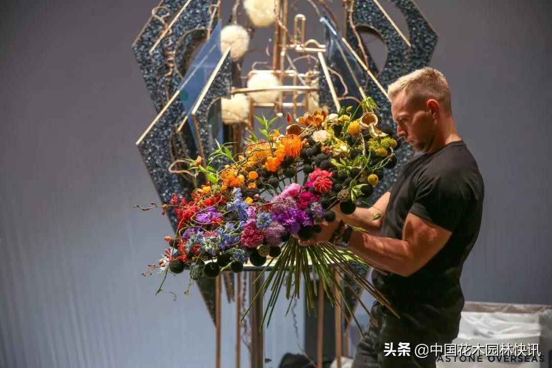 2019世界杯花艺大赛作品(2019世界杯花艺大赛作品欣赏)